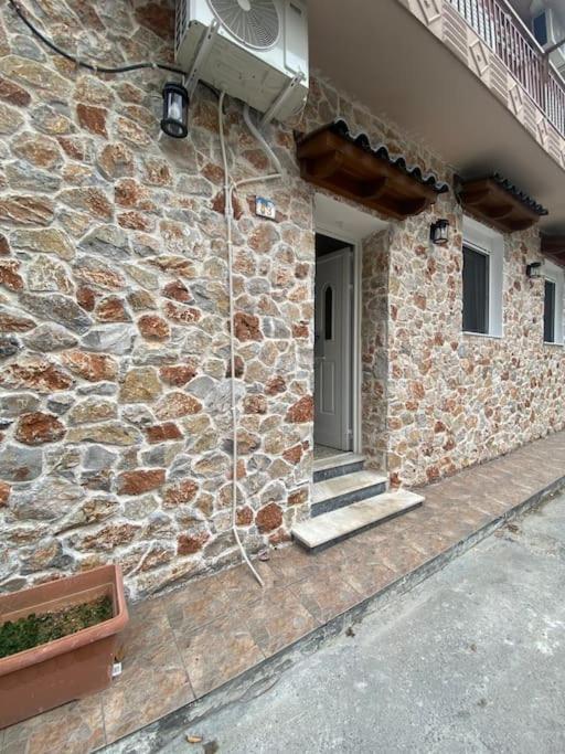 Stone House 48 M Leilighet Acharnes Eksteriør bilde